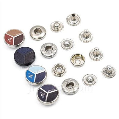 Taquets metàl·lics de colors