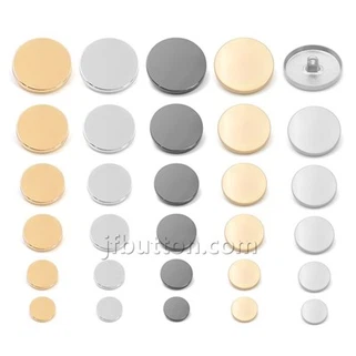 Botons metàl·lics per cosir